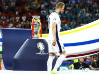 FB体育在线-包含RB莱比锡护城河稳固，德甲争冠前途光明的词条