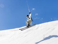 FB体育官网-塔图姆状态火热，广东队加时险胜森林狼，一场跨越时空的篮球对话