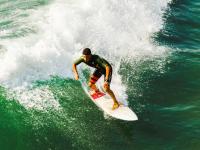 FB体育娱乐-跨界统治，从篮球场到F1赛道，哈登的步行者式接管艺术