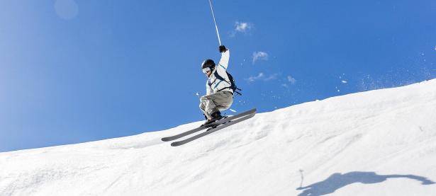 FB体育-当横扫遇见点燃，葡萄牙的绿茵风暴与张继科的乒乓火焰