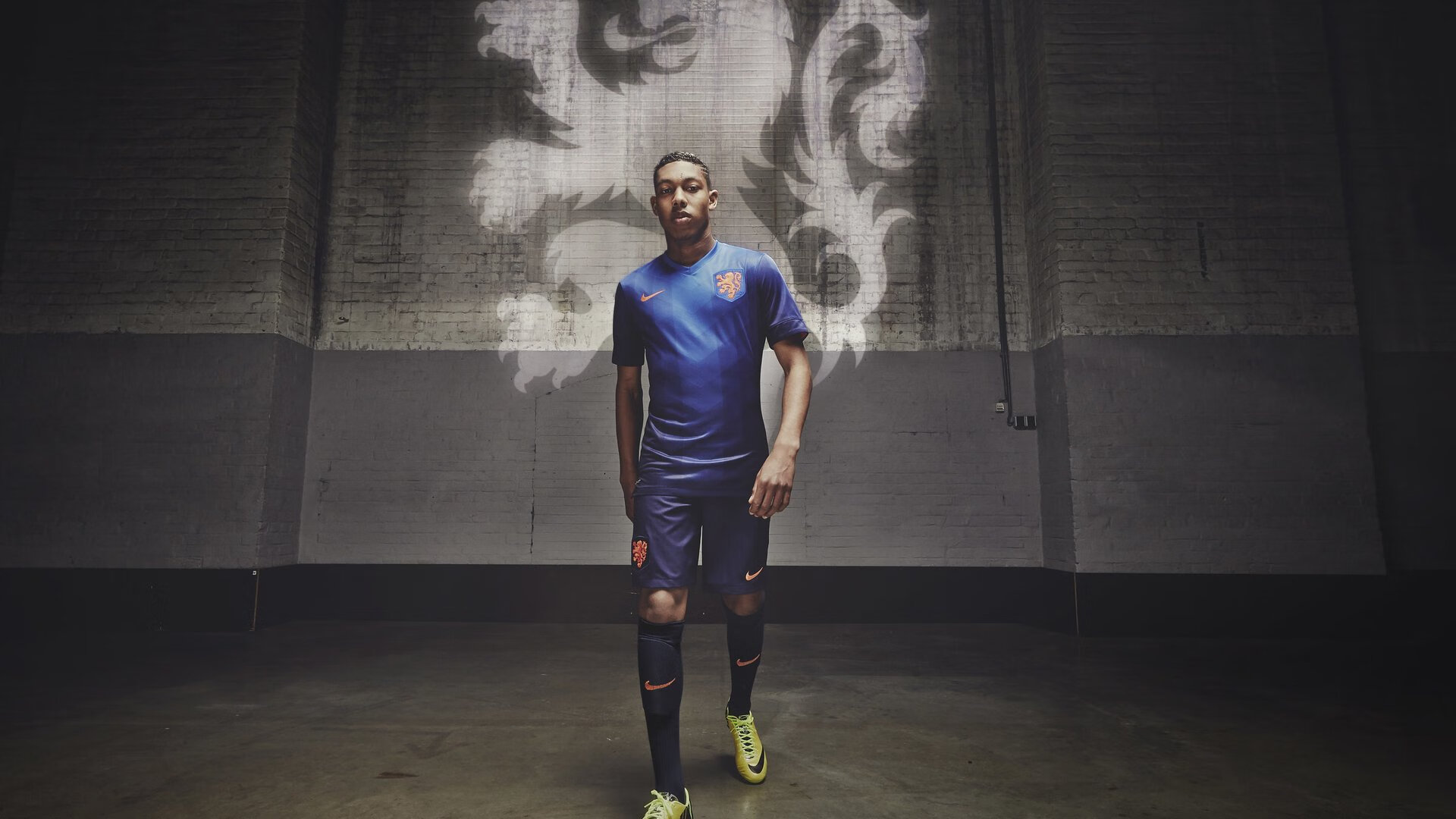 橙衣军团遭遇黑色闪电，姆巴佩化身胜负手，荷兰险胜新西兰启示录